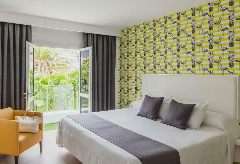 Апартаменты 1 Спальня с Террасой, Flamingo Beach Mate