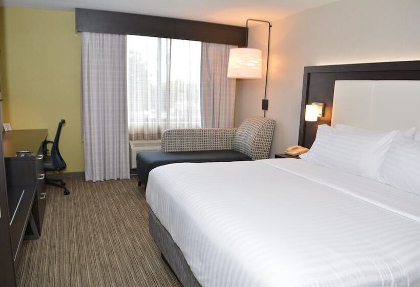 Номер Стандарт, Holiday Inn Express & Suites Waterville   North, An Ihg