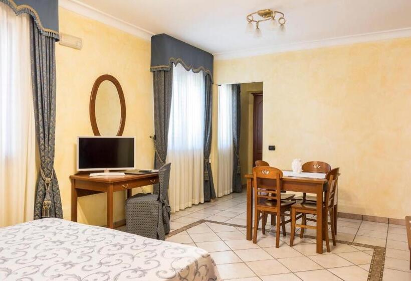 스탠다드 스튜디오, Residence Alberghiero Eolie