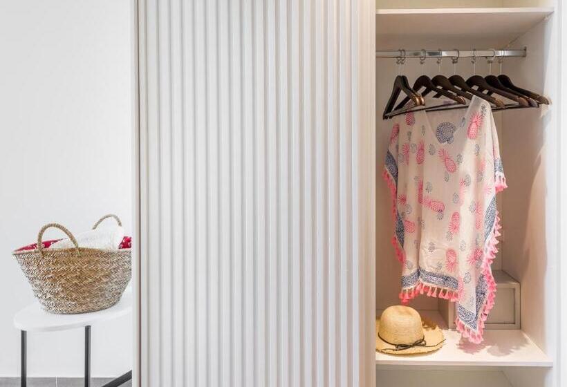 سوییت جونیور با چشم‌انداز دریا, Eptanisos Beachfront Suites Zante