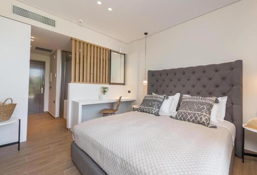 سوییت جونیور با چشم‌انداز دریا, Eptanisos Beachfront Suites Zante