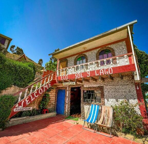 اتاق استاندارد با چشم‌انداز دریاچه, Hostal Sol Y Lago