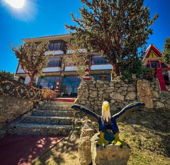 اتاق استاندارد سه نفره, Hostal Sol Y Lago