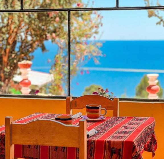 ویلای استاندارد با چشم‌انداز باغ, Hostal Sol Y Lago