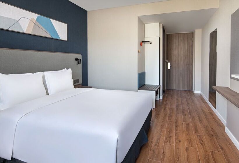 스탠다드 룸 더블 침대, Holiday Inn Express Chengde Park View, An Ihg