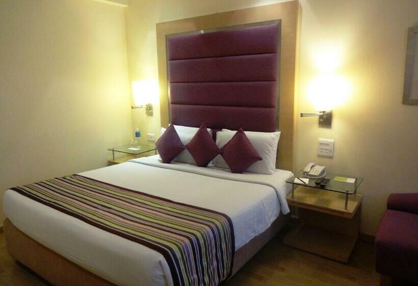 Номер Клуб, Royal Orchid Central Bangalore, Manipal Centre, Mg Road