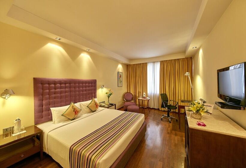Номер Стандарт, Royal Orchid Central Bangalore, Manipal Centre, Mg Road