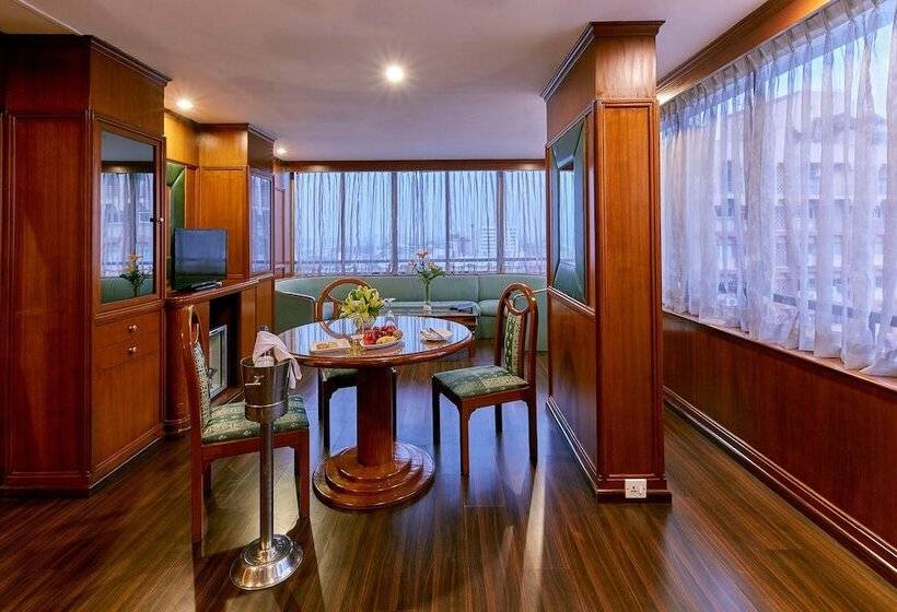 Президентский Люкс, Royal Orchid Central Bangalore, Manipal Centre, Mg Road