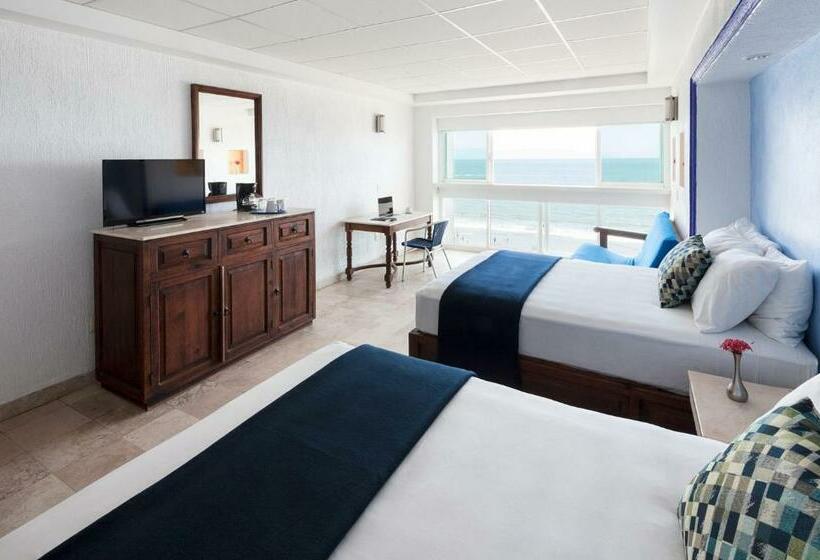 غرفة قياسية مطلّة علي البحر, Villa Varadero