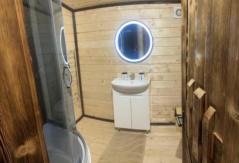 Номер Deluxe, верховинський водограй
