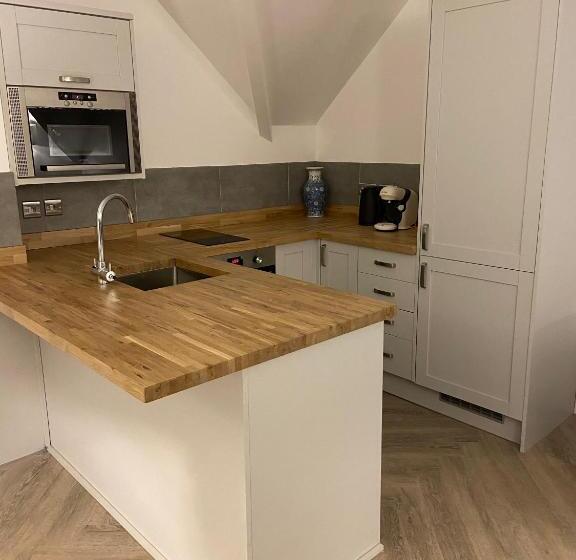 Апартаменты 1 Спальня Вид на Сад, Croydon Hall