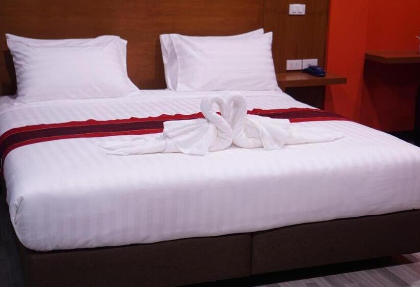 디럭스 룸 킹사이즈 침대, S.s.hotel Nangrong