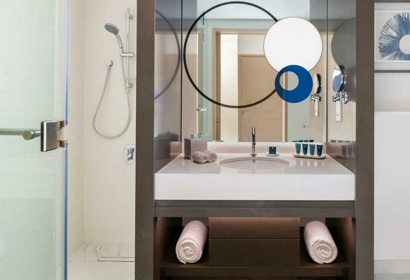 Номер Superior Кровать Кинг, Wyndham Dubai Deira
