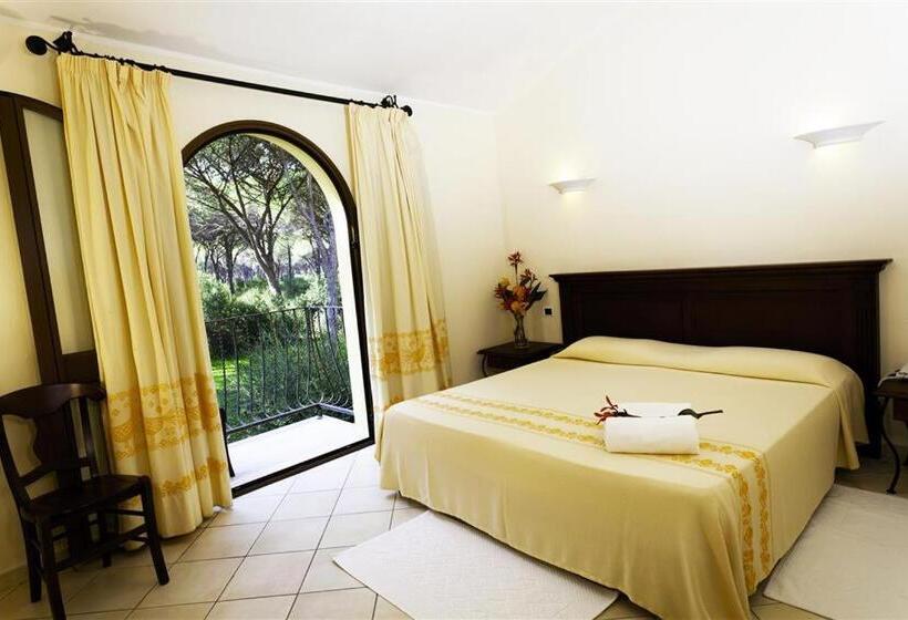 اتاق سوپریور سه تخته, Horse Country Resort Congress & Spa   Hotel Ribot