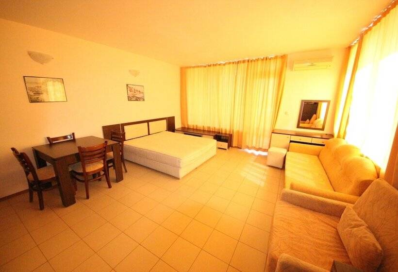 استودیوی استاندارد با چشم‌انداز دریا, Menada Apartments In Sunny Beach
