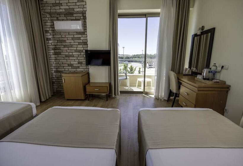 Номер Стандарт Трехместный, Selin Otel Spa Belek