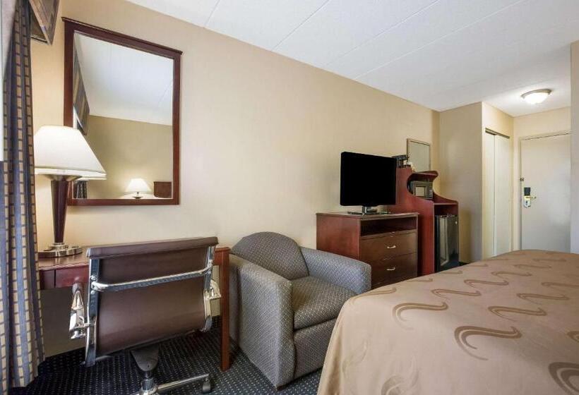 带大床的标准间, Quality Inn Near Princeton