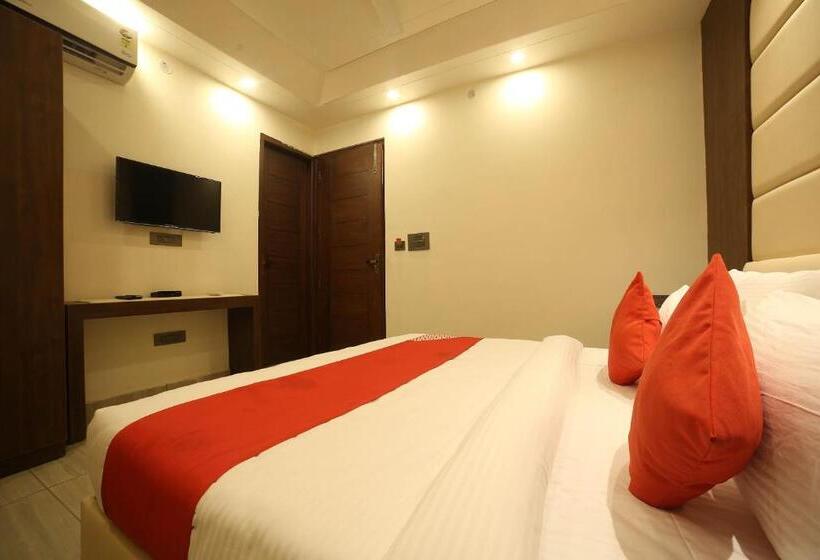 标准间, Status Inn