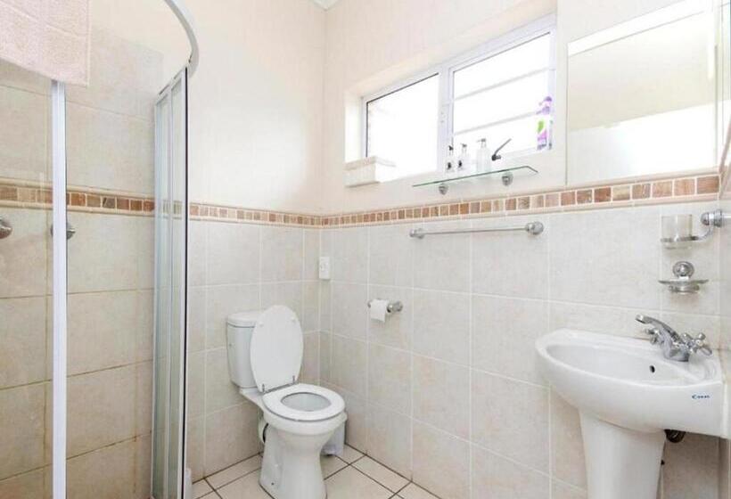 Четырехместный Номер Стандарт, Bydand B&b