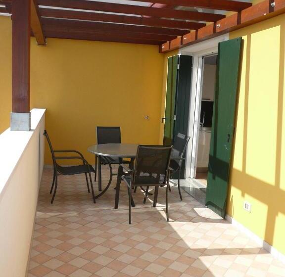 带2个卧室的公寓, Villaggio Sant Andrea