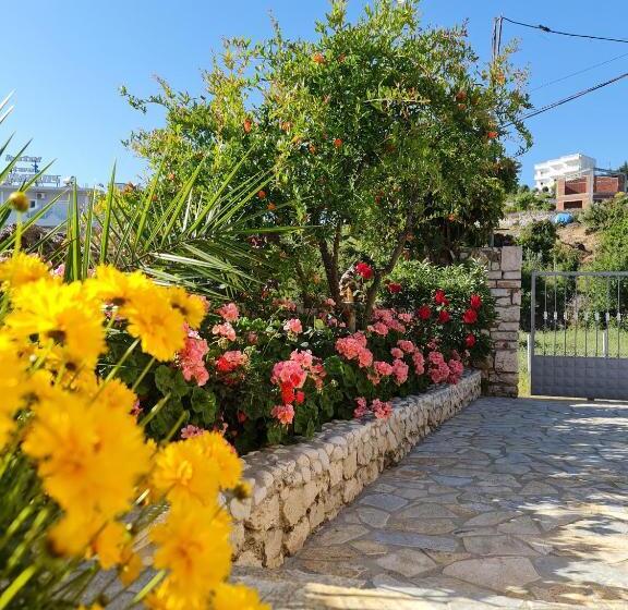 اتاق خانوادگی, Guesthouse Redilka