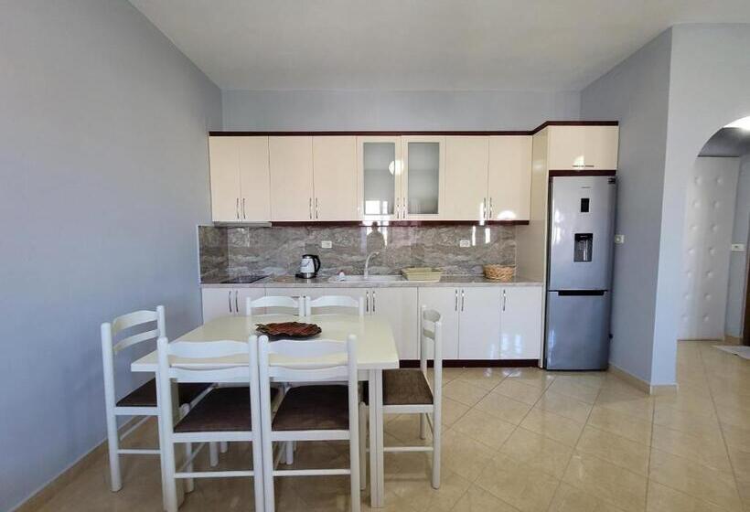 اتاق خانوادگی, Guesthouse Redilka