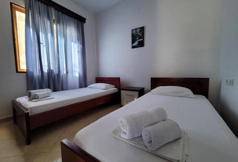 خانه 1 خوابه, Guesthouse Redilka