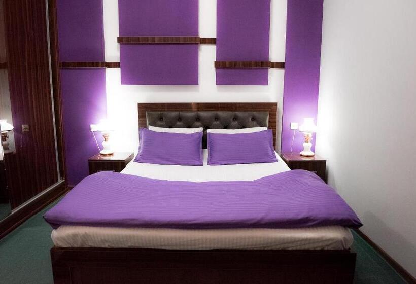 Номер Deluxe, Old Radio Hostel