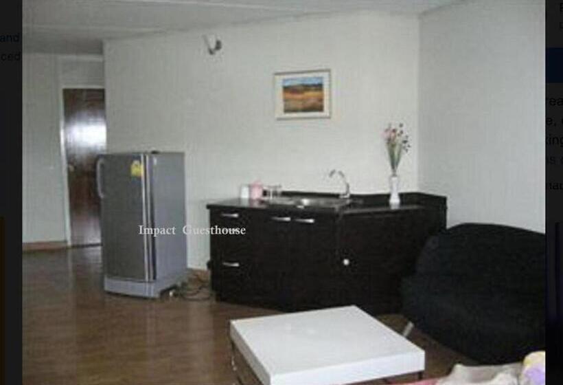 اتاق استاندارد چهار تخته, Room In Apartment  Poppular Palace Don Mueang Bangkok, 5minute Drive From Impact Arena