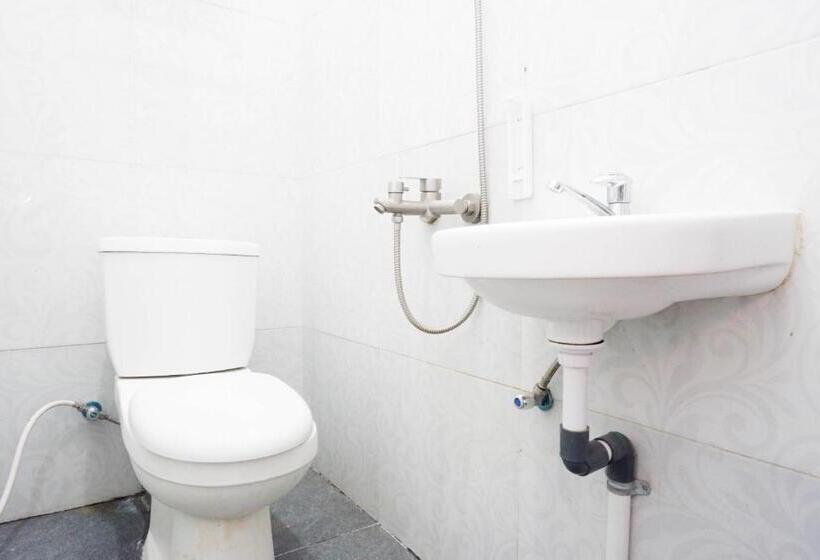 Номер Стандарт, Reddoorz Syariah Near Alun Alun Kajen