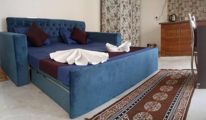اتاق لوکس, Krishnabalram Wellness & Ayurveda Centre