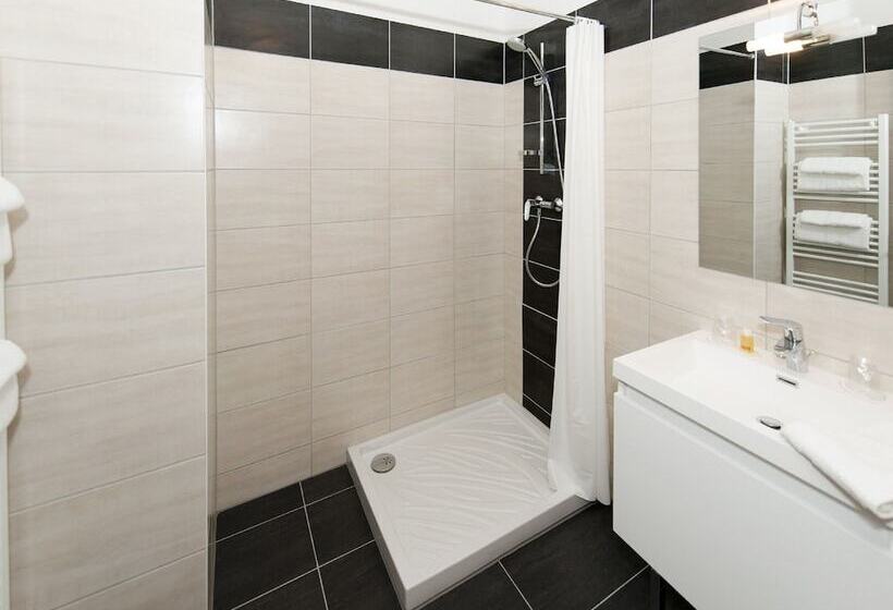 Номер Стандарт, Alexain Hotel Restaurant & Wellness   Colmar Ouest