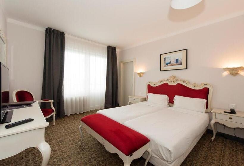 Номер Стандарт, Alexain Hotel Restaurant & Wellness   Colmar Ouest