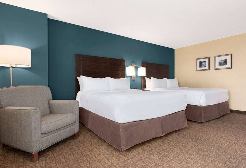 シティビューのデラックスルーム, Wyndham Garden Niagara Falls Fallsview