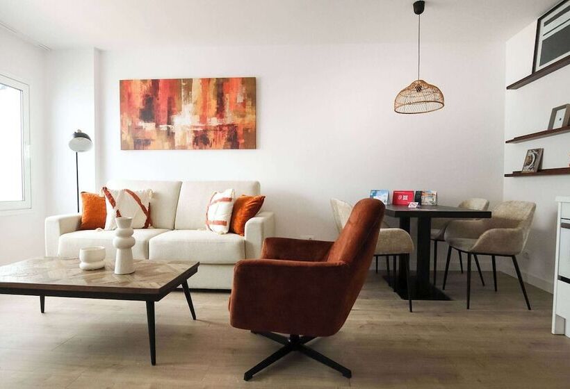 Люкс Классика, Ramada Hotel & Suites By Wyndham Costa Del Sol