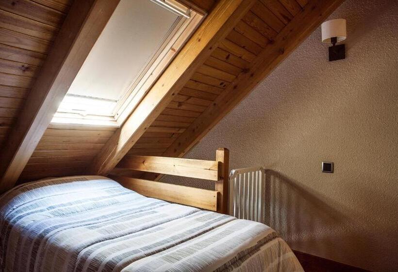 Семейный Номер, Hostal La Plaça