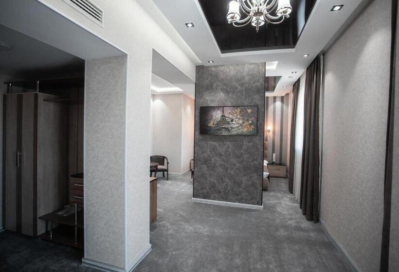 스위트, Arhan Palace