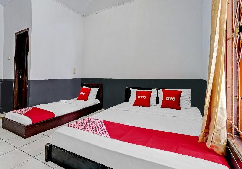 Семейный Номер Deluxe, Oyo 90405 Penginapan Sasti Kuningan