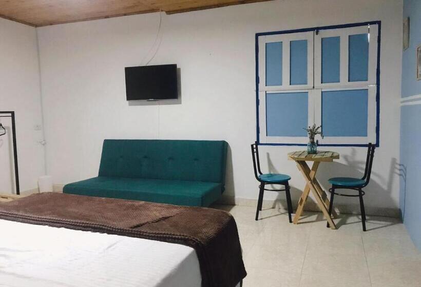 Семейный Номер, Hospedaje Casa Rosa Jardín