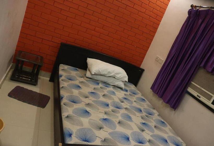 Номер Deluxe, Narayan Vishal By Wb Inn, Patna