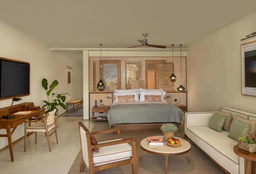 Полулюкс Премиум Вид на Море, Six Senses Ibiza