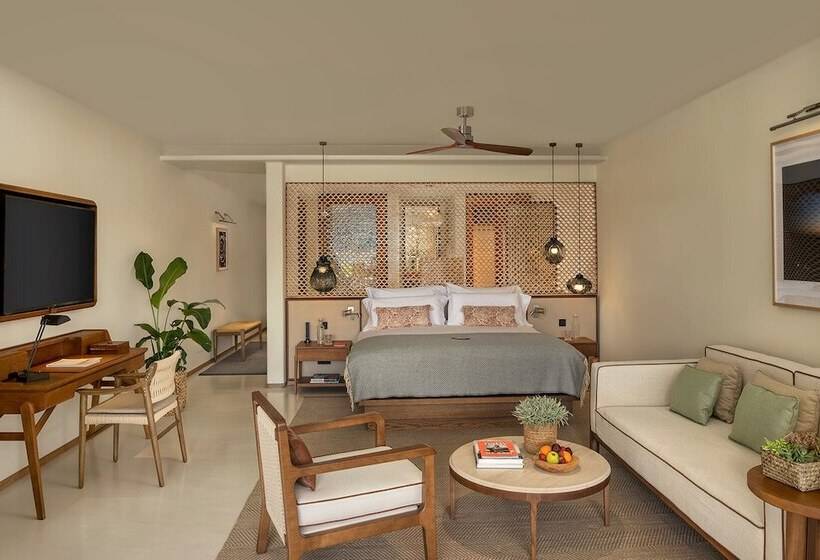 Полулюкс, Six Senses Ibiza