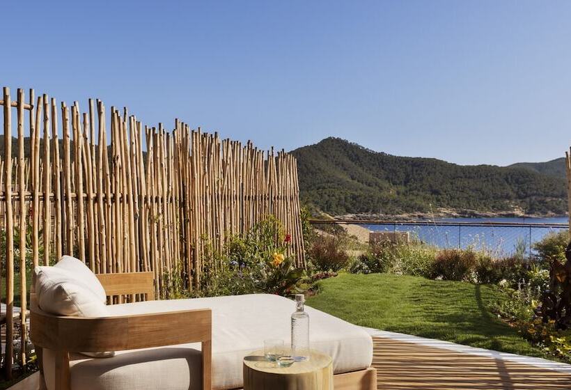 Номер Deluxe Вид на Море, Six Senses Ibiza