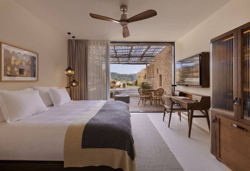 Номер Deluxe Вид на Море, Six Senses Ibiza