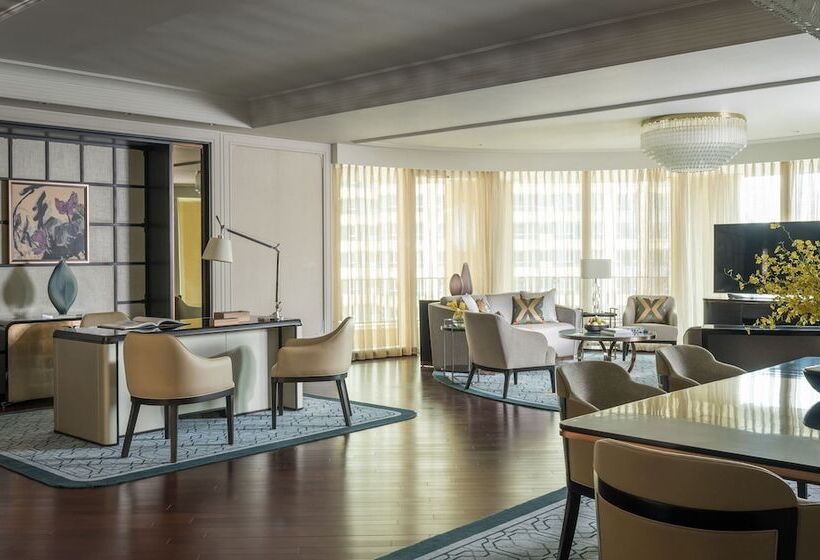 Люкс Real 2 Спальни, Four Seasons Hotel Macao