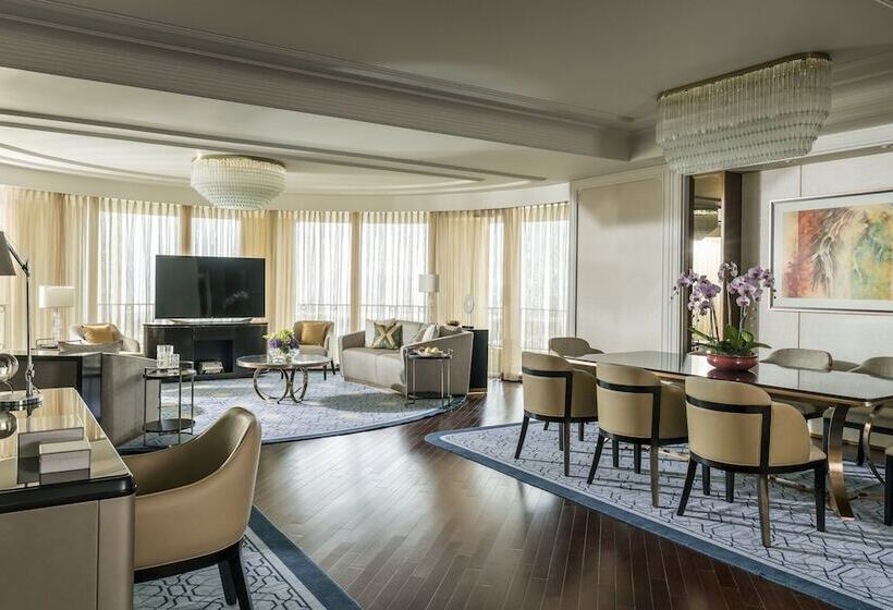 Люкс Real 2 Спальни, Four Seasons Hotel Macao