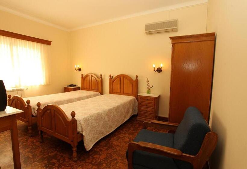Номер Стандарт, Residencial Sra. Da Lomba
