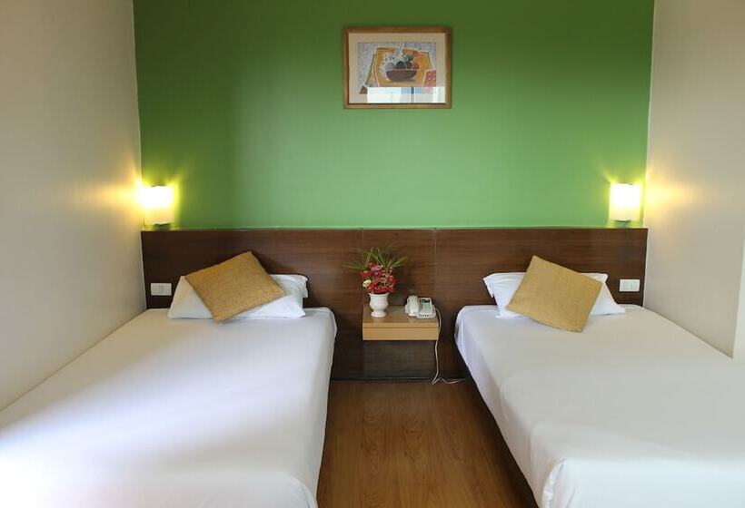 اتاق استاندارد, The Seasons Bangkok Huamark   Sha
