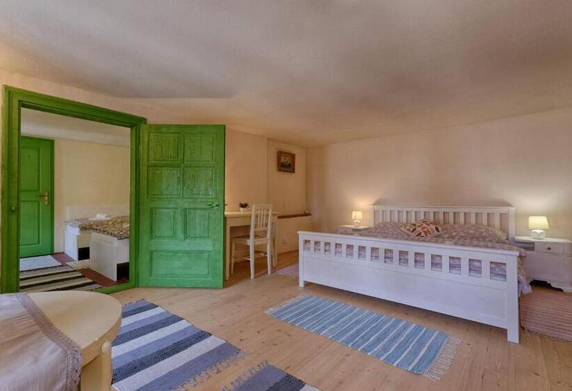 اتاق خانوادگی, Měšťanský Dům   Kulturní Památka Mlýnská 119