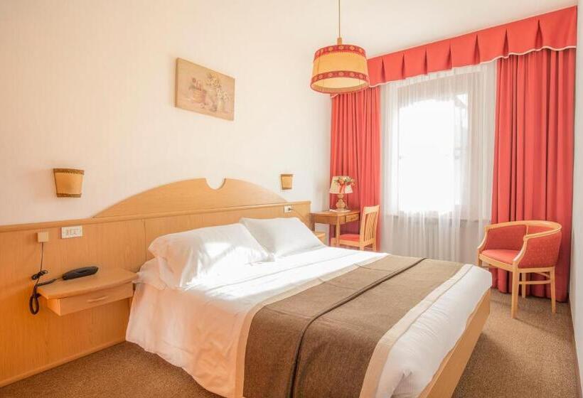 اتاق استاندارد یک نفره, Villa Trieste